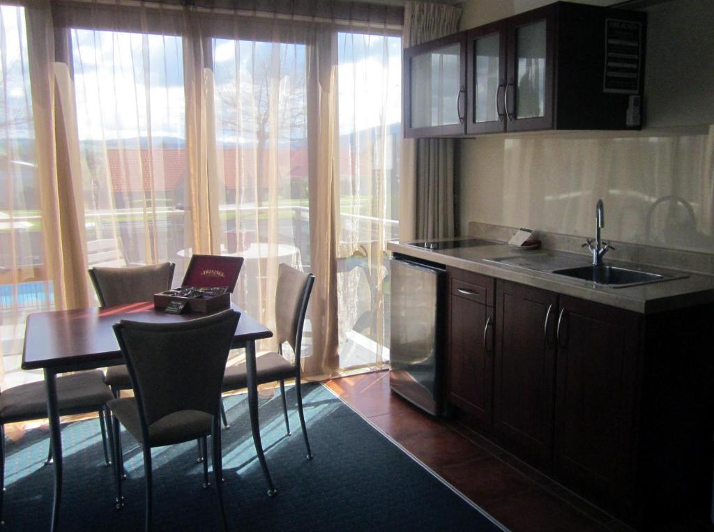 Stay 284 Rotorua - Refurbished Modern Accommodation Экстерьер фото
